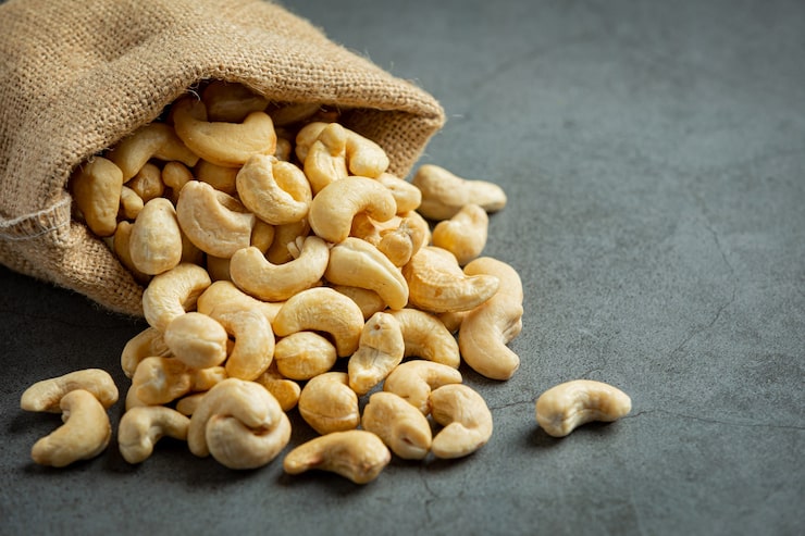 Cashews